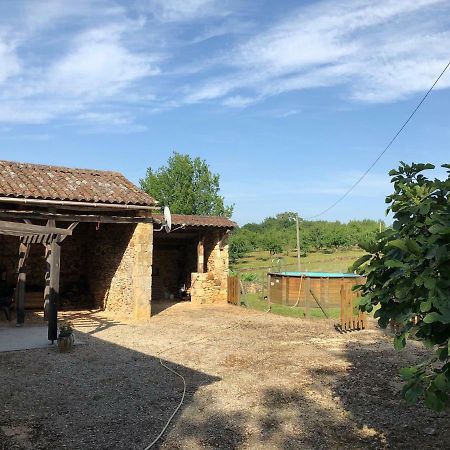 Gite De L Oustalneou Cuzorn Exterior photo